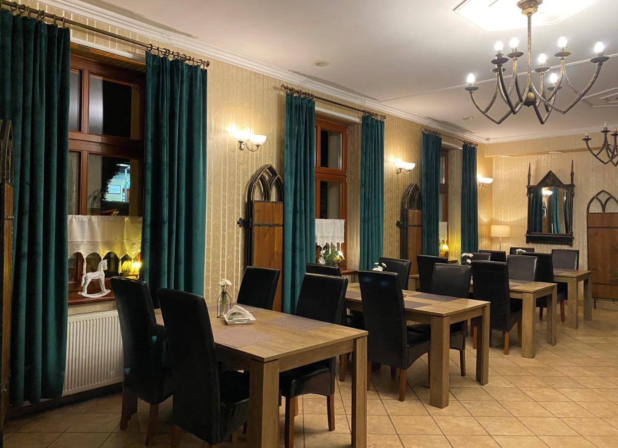 Hotel I Restauracja Castle 3*